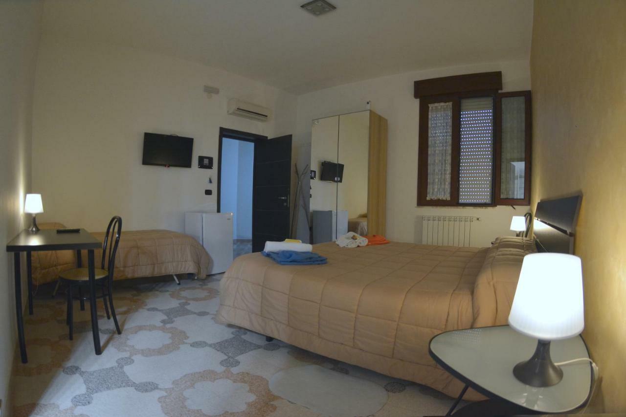 Bed & Breakfast "Mazzini" 莱韦拉诺 外观 照片